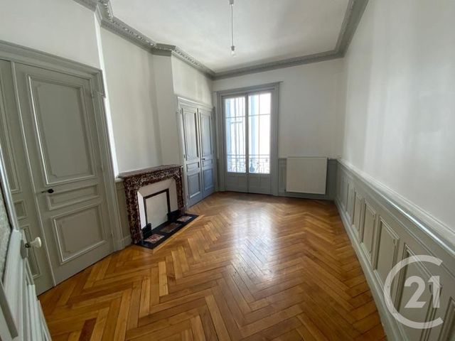 Appartement F2 à louer - 2 pièces - 60.21 m2 - ST ETIENNE - 42 - RHONE-ALPES - Century 21 Seux Immobilier