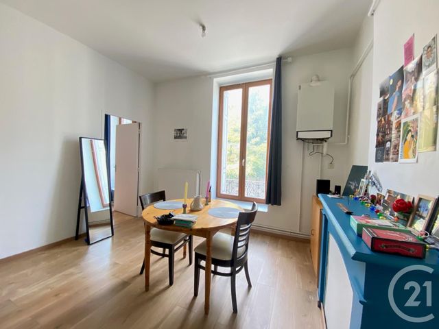 Appartement T3 à louer - 3 pièces - 42.0 m2 - ST ETIENNE - 42 - RHONE-ALPES - Century 21 Seux Immobilier