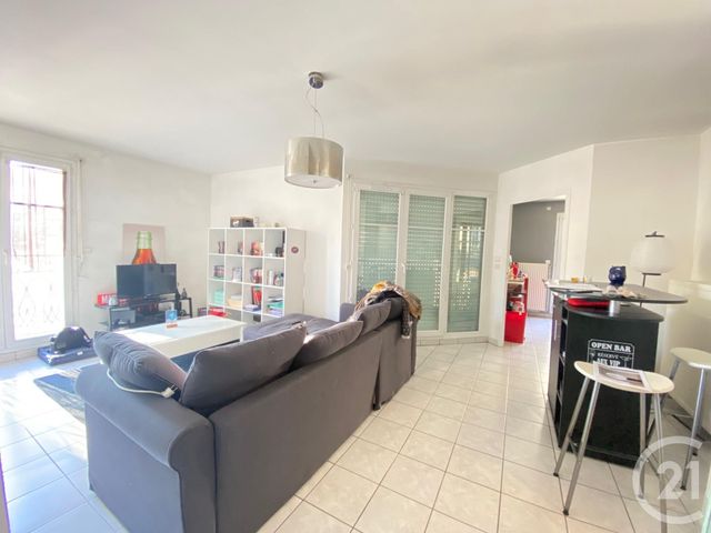 Appartement T2 à louer - 2 pièces - 58.2 m2 - ST ETIENNE - 42 - RHONE-ALPES - Century 21 Seux Immobilier